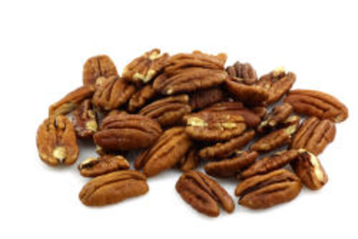 photo of shelled pecans